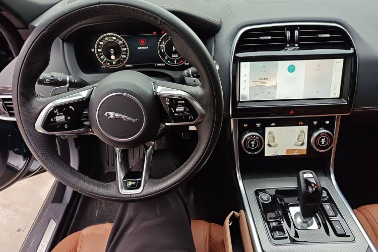 Used Jaguar XEL 2023 2.0T 250 PS R-DYNAMIC S Advanced Sport Edition Interior 3