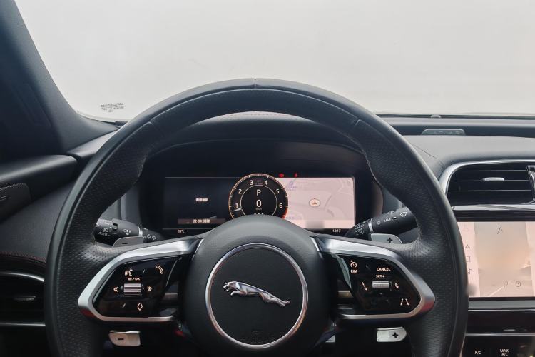 Used Jaguar XEL 2023 2.0T 250 PS R-DYNAMIC S Advanced Sport Edition Interior 5