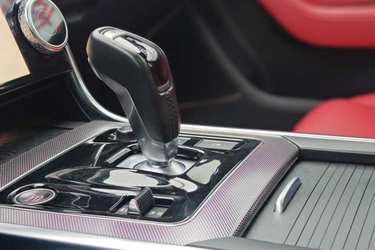 Used Jaguar XEL 2023 2.0T 250 PS R-DYNAMIC S Advanced Sport Edition Interior 6