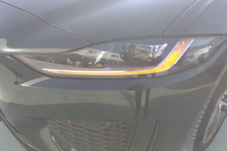 Used Jaguar XEL 2023 2.0T 250 PS R-DYNAMIC S Advanced Sport Edition Left Front Headlight