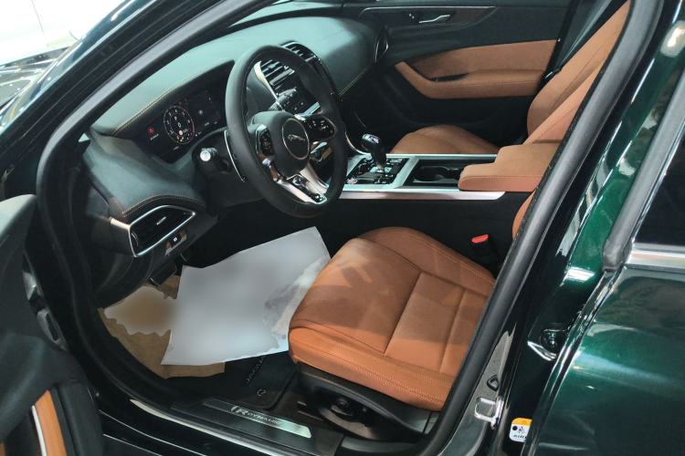 Used Jaguar XEL 2023 2.0T 250 PS R-DYNAMIC S Advanced Sport Edition Left Front Seat