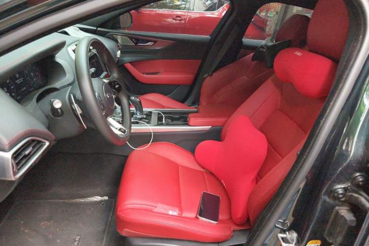 Used Jaguar XEL 2023 2.0T 250 PS R-DYNAMIC S Advanced Sport Edition Left Front Seat