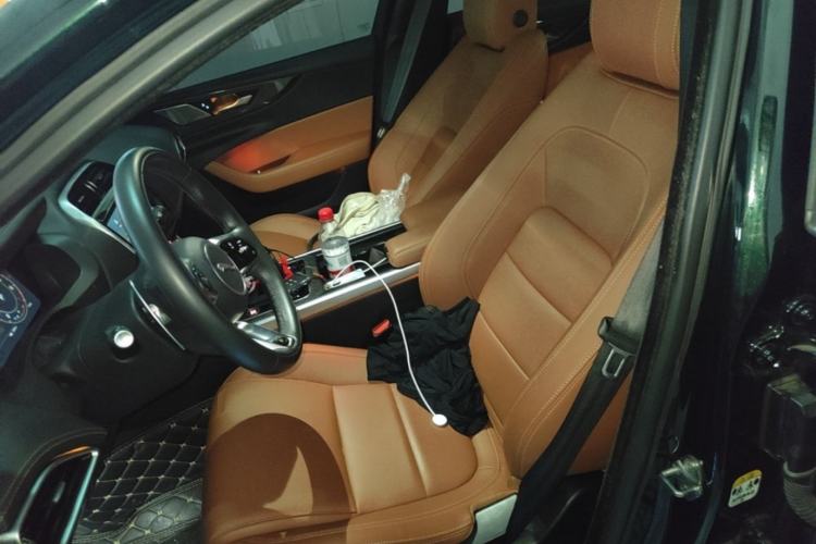 Used Jaguar XEL 2023 2.0T 250 PS R-DYNAMIC S Advanced Sport Edition Left Front Seat
