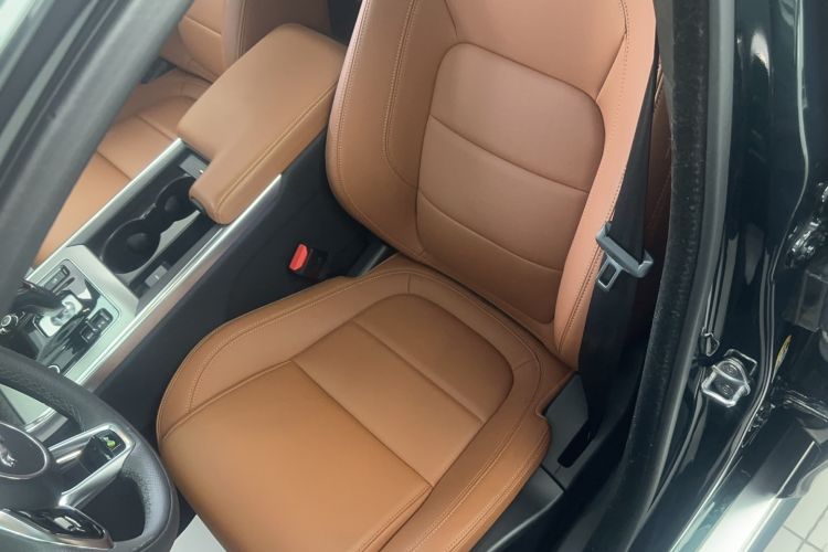 Used Jaguar XEL 2023 2.0T 250 PS R-DYNAMIC S Advanced Sport Edition Left Front Seat