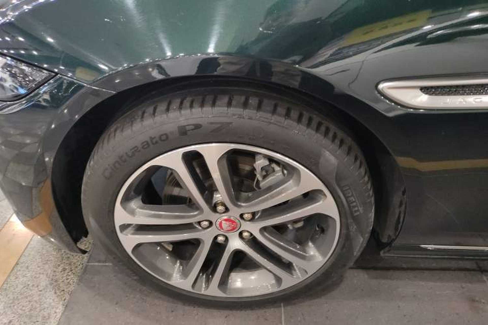 Used Jaguar XEL 2023 2.0T 250 PS R-DYNAMIC S Advanced Sport Edition Left Front Wheel Hub