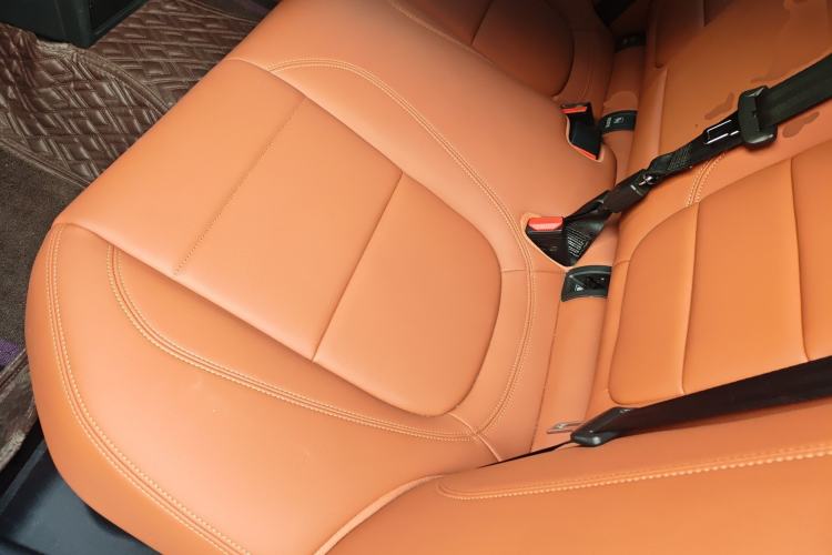 Used Jaguar XEL 2023 2.0T 250 PS R-DYNAMIC S Advanced Sport Edition Left Rear Seat