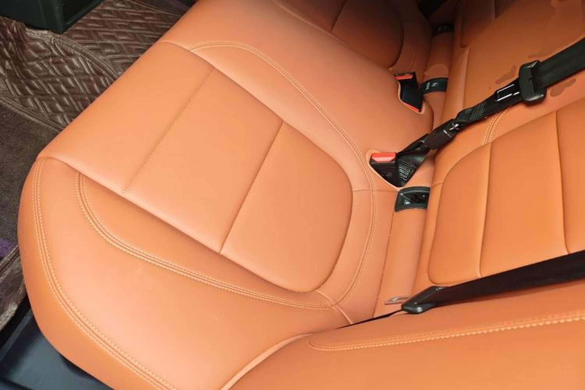 Used Jaguar XEL 2023 2.0T 250 PS R-DYNAMIC S Advanced Sport Edition Left Rear Seat