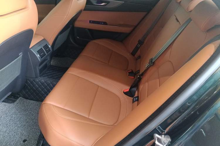 Used Jaguar XEL 2023 2.0T 250 PS R-DYNAMIC S Advanced Sport Edition Left Rear Seat