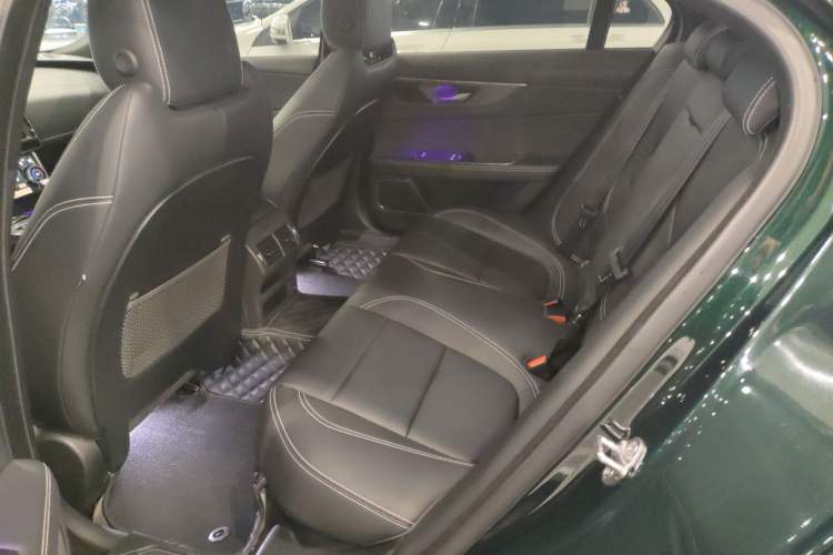 Used Jaguar XEL 2023 2.0T 250 PS R-DYNAMIC S Advanced Sport Edition Left Rear Seat