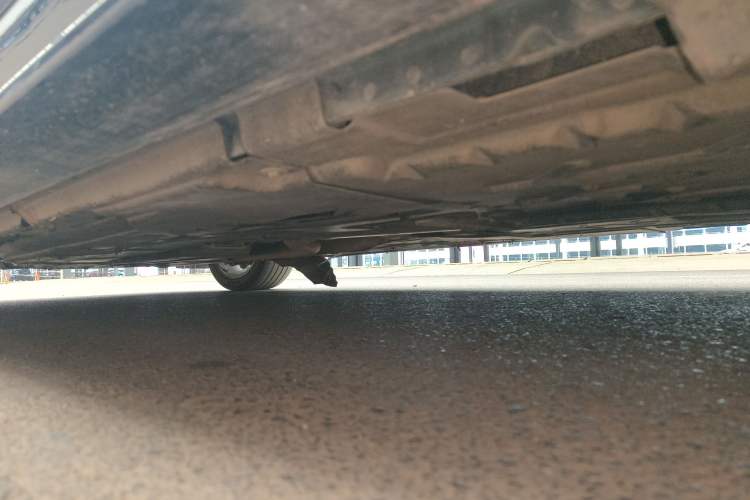 Used Jaguar XEL 2023 2.0T 250 PS R-DYNAMIC S Advanced Sport Edition Left Side Sill