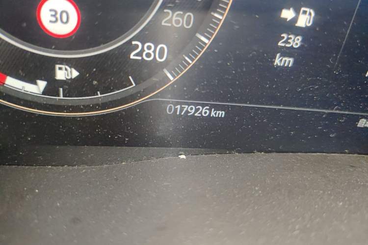 Used Jaguar XEL 2023 2.0T 250 PS R-DYNAMIC S Advanced Sport Edition Odometer Close Up