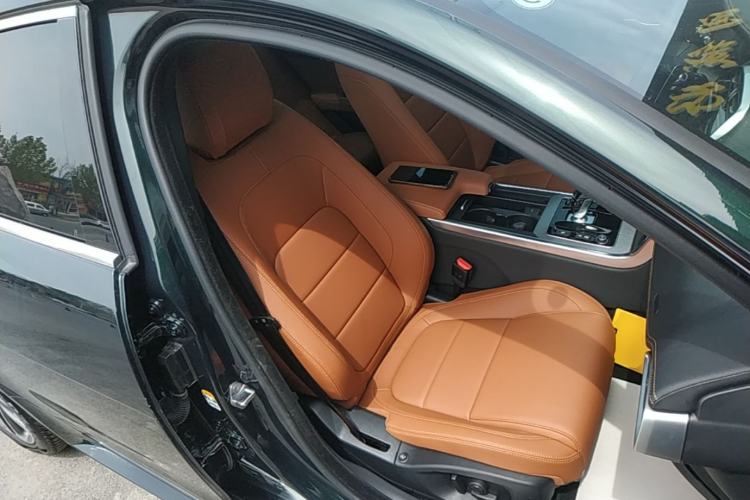 Used Jaguar XEL 2023 2.0T 250 PS R-DYNAMIC S Advanced Sport Edition Right Front Seat