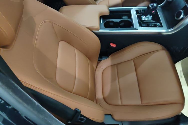 Used Jaguar XEL 2023 2.0T 250 PS R-DYNAMIC S Advanced Sport Edition Right Front Seat