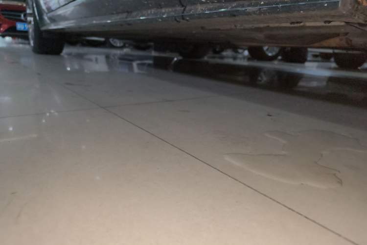 Used Jaguar XEL 2023 2.0T 250 PS R-DYNAMIC S Advanced Sport Edition Right Side Sill