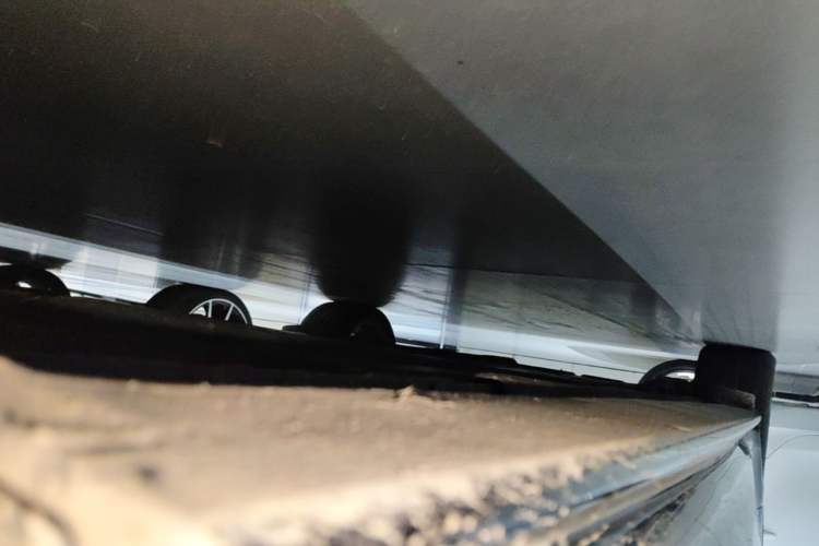 Used Jaguar XEL 2023 2.0T 250 PS R-DYNAMIC S Advanced Sport Edition Right Side Sill