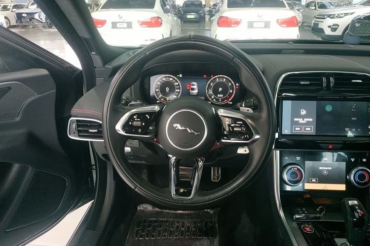 Used Jaguar XEL 2023 2.0T 250 PS R-DYNAMIC S Advanced Sport Edition Steering Wheel