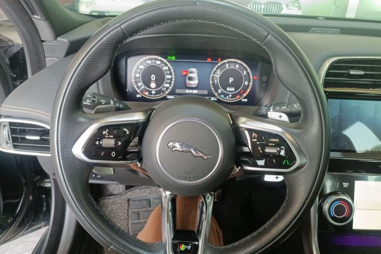 Used Jaguar XEL 2023 2.0T 250 PS R-DYNAMIC S Advanced Sport Edition Steering Wheel