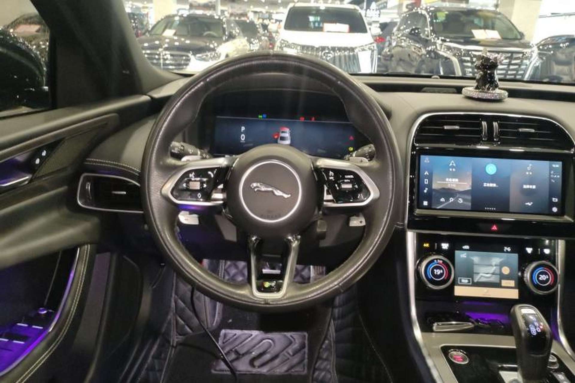 Used Jaguar XEL 2023 2.0T 250 PS R-DYNAMIC S Advanced Sport Edition Steering Wheel