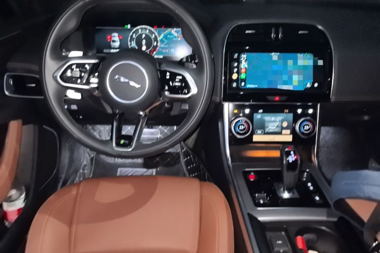 Used Jaguar XEL 2023 2.0T 250 PS R-DYNAMIC S Advanced Sport Edition Steering Wheel