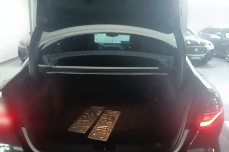 Used Jaguar XEL 2023 2.0T 250 PS R-DYNAMIC S Advanced Sport Edition Trunk