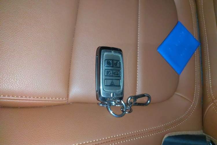 Used Jaguar XEL 2023 2.0T 250 PS R-DYNAMIC S Advanced Sport Edition Vehicle Key