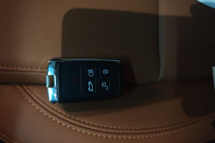 Used Jaguar XEL 2023 2.0T 250 PS R-DYNAMIC S Advanced Sport Edition Vehicle Key