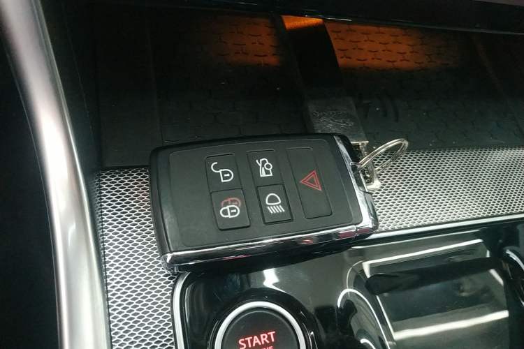 Used Jaguar XEL 2023 2.0T 250 PS R-DYNAMIC S Advanced Sport Edition Vehicle Key