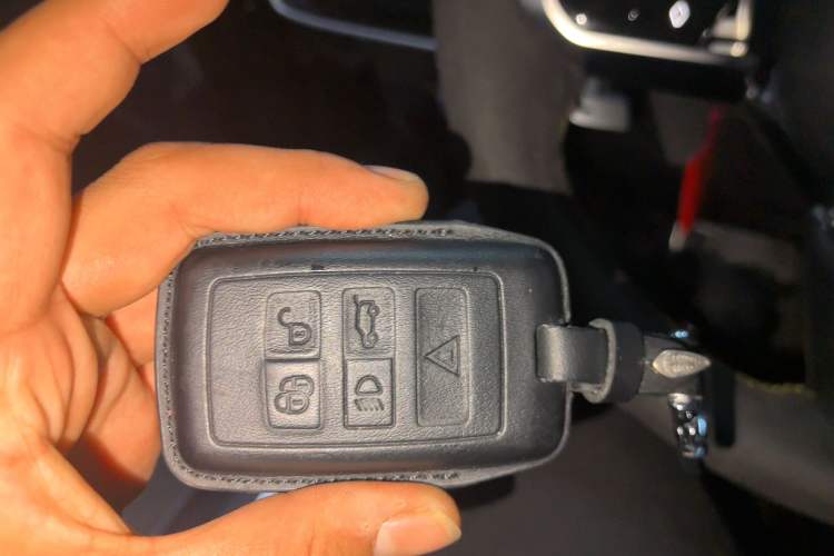 Used Jaguar XEL 2023 2.0T 250 PS R-DYNAMIC S Advanced Sport Edition Vehicle Key