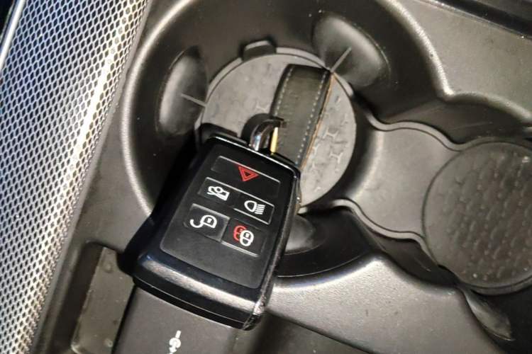 Used Jaguar XEL 2023 2.0T 250 PS R-DYNAMIC S Advanced Sport Edition Vehicle Key