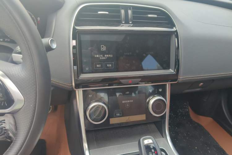Used Jaguar XEL 2023 2.0T 250 PS R-DYNAMIC S Advanced Sport Edition Audio And AC Panel