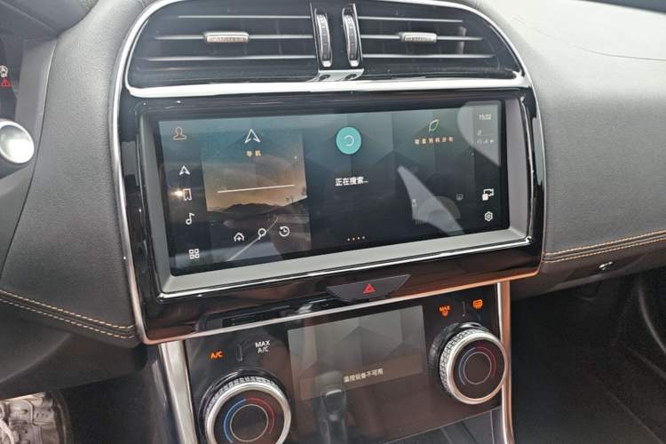 Used Jaguar XEL 2023 2.0T 250 PS R-DYNAMIC S Advanced Sport Edition Audio And AC Panel