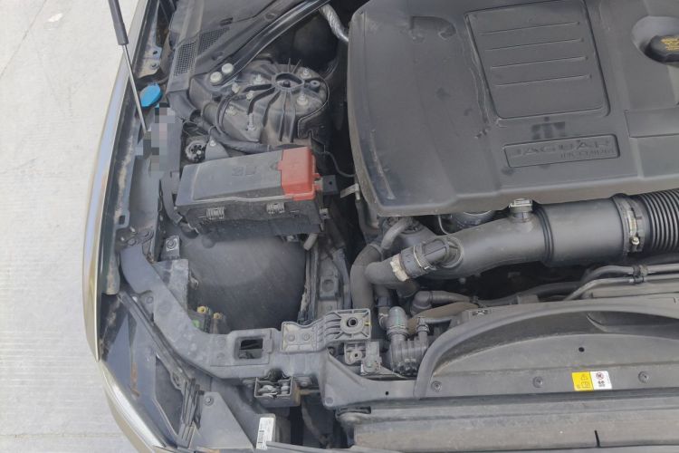 Used Jaguar XEL 2023 2.0T 250 PS R-DYNAMIC S Advanced Sport Edition Engine Bay Right
