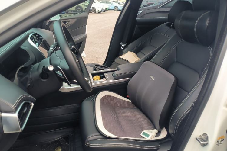 Used Jaguar XEL 2023 2.0T 250 PS R-DYNAMIC S Advanced Sport Edition Left Front Seat