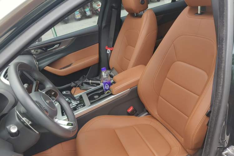 Used Jaguar XEL 2023 2.0T 250 PS R-DYNAMIC S Advanced Sport Edition Left Front Seat