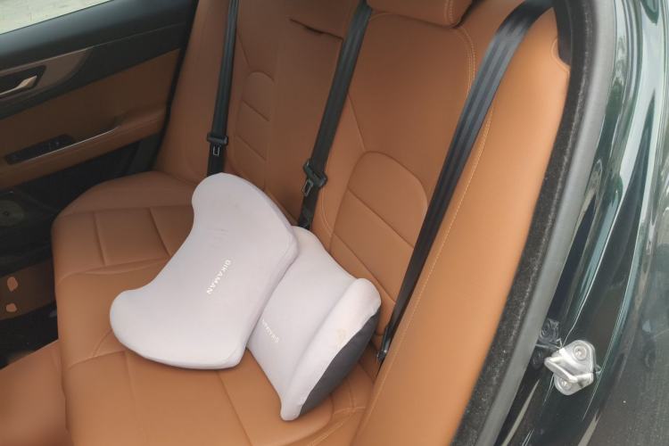 Used Jaguar XEL 2023 2.0T 250 PS R-DYNAMIC S Advanced Sport Edition Left Rear Seat