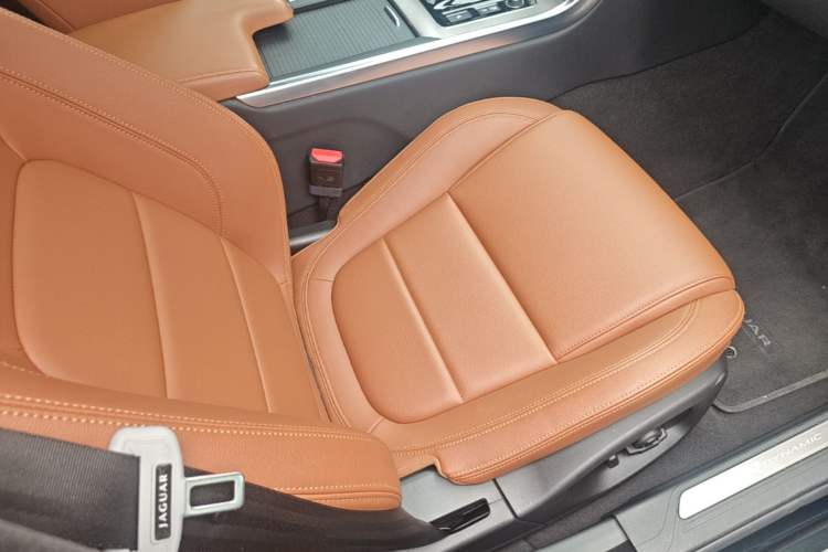 Used Jaguar XEL 2023 2.0T 250 PS R-DYNAMIC S Advanced Sport Edition Right Front Seat