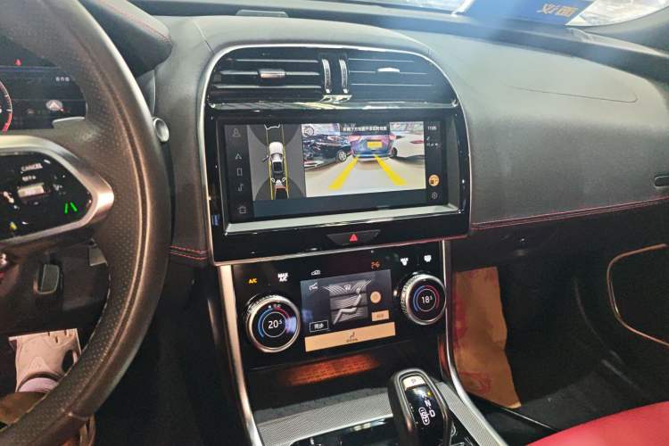 Used Jaguar XEL 2023 2.0T 250 PS R-DYNAMIC S Advanced Sport Edition Audio And AC Panel