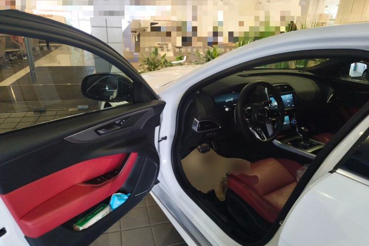 Used Jaguar XEL 2023 2.0T 250 PS R-DYNAMIC S Advanced Sport Edition Driver Seat