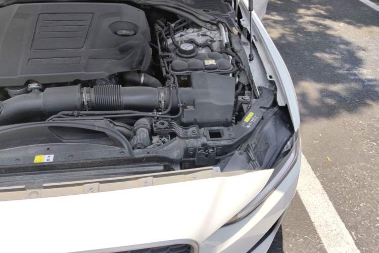Used Jaguar XEL 2023 2.0T 250 PS R-DYNAMIC S Advanced Sport Edition Engine Bay Left