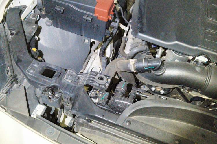 Used Jaguar XEL 2023 2.0T 250 PS R-DYNAMIC S Advanced Sport Edition Engine Bay Right