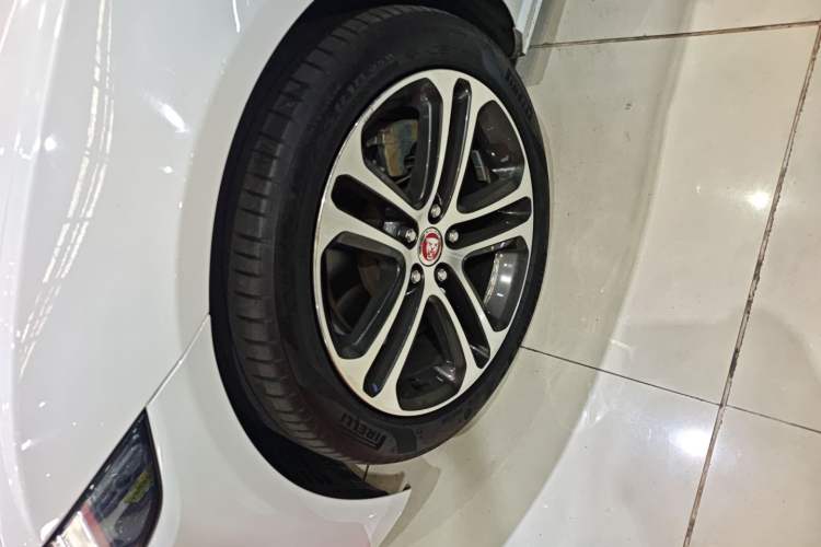 Used Jaguar XEL 2023 2.0T 250 PS R-DYNAMIC S Advanced Sport Edition Exterior 4