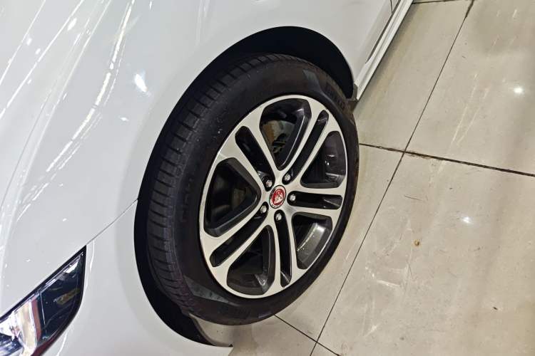 Used Jaguar XEL 2023 2.0T 250 PS R-DYNAMIC S Advanced Sport Edition Exterior 4