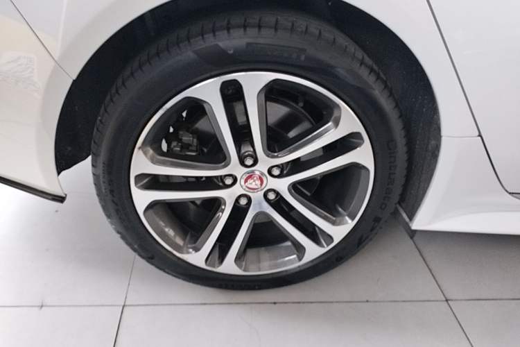 Used Jaguar XEL 2023 2.0T 250 PS R-DYNAMIC S Advanced Sport Edition Exterior 5