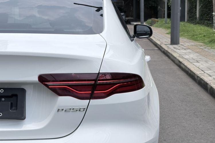Used Jaguar XEL 2023 2.0T 250 PS R-DYNAMIC S Advanced Sport Edition Exterior 9