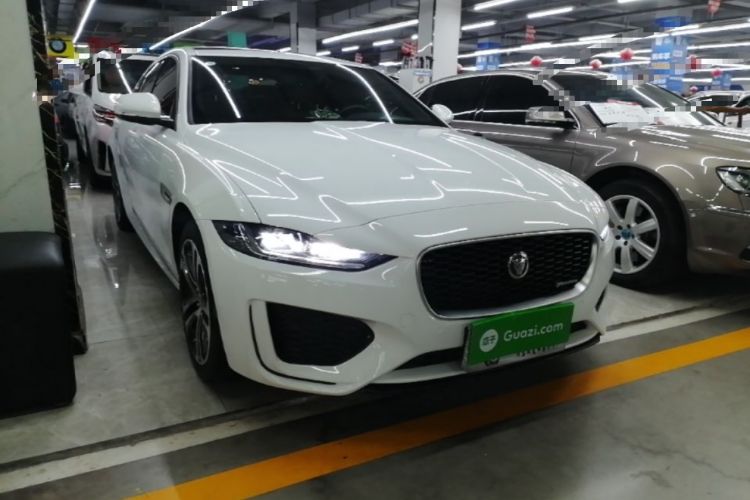 Used Jaguar XEL 2023 2.0T 250 PS R-DYNAMIC S Advanced Sport Edition Front Right 45 Deg