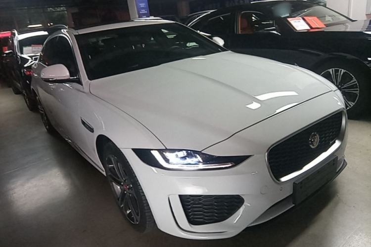 Used Jaguar XEL 2023 2.0T 250 PS R-DYNAMIC S Advanced Sport Edition Front Right 45 Deg