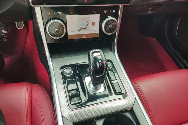 Used Jaguar XEL 2023 2.0T 250 PS R-DYNAMIC S Advanced Sport Edition Gear Lever