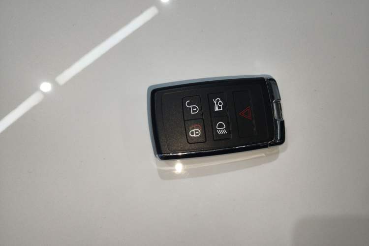 Used Jaguar XEL 2023 2.0T 250 PS R-DYNAMIC S Advanced Sport Edition Interior 1