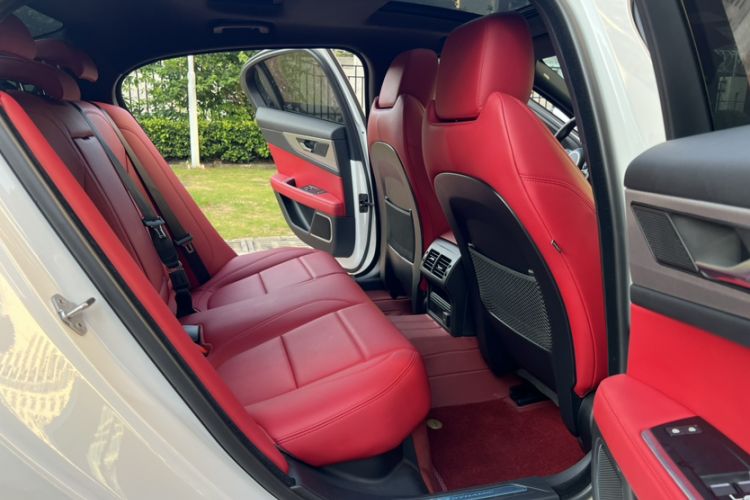 Used Jaguar XEL 2023 2.0T 250 PS R-DYNAMIC S Advanced Sport Edition Interior 13