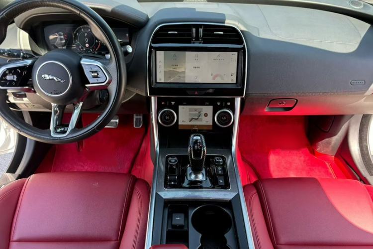 Used Jaguar XEL 2023 2.0T 250 PS R-DYNAMIC S Advanced Sport Edition Interior 2